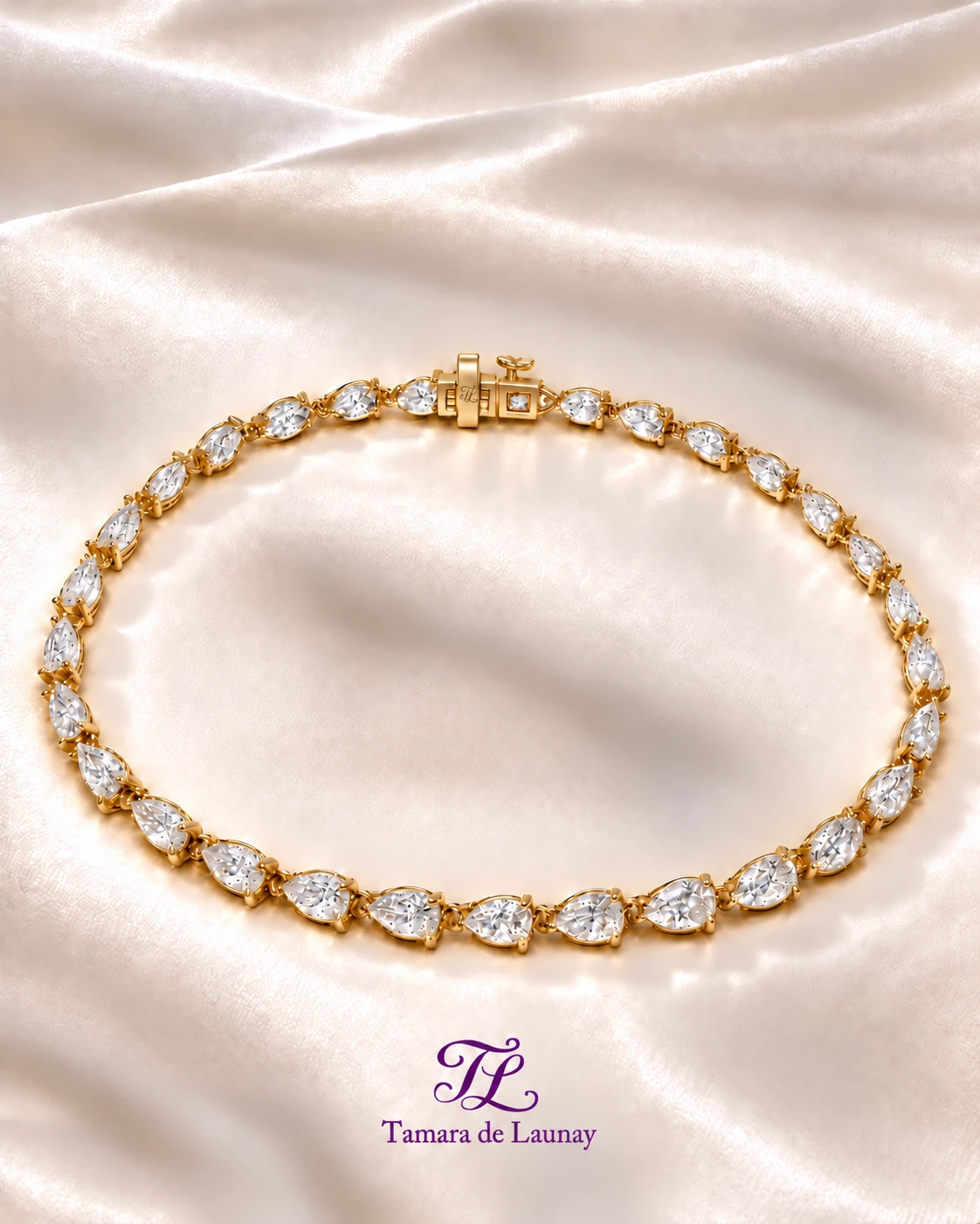 Onde de l'Aunay — Bracelet, Editorial visualization